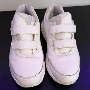 Brooks Addiction Walker V-Strap 2 White Leather Walking Shoes Womens 8.5 thumbnail 2