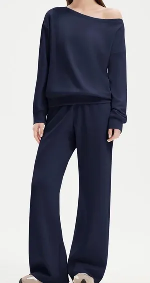 Amazon Lounge Two-Piece Set thumbnail 1