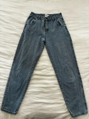 Princess Polly Vintage-Style Boyfriend Jeans in Washed Blue-Gray thumbnail 1