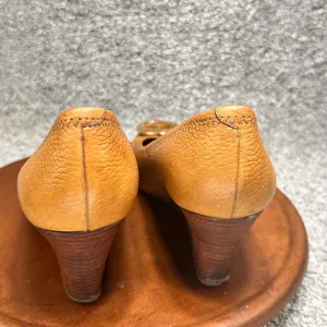 Tory Burch Brown Leather Loafers with Gold Emblem thumbnail 5