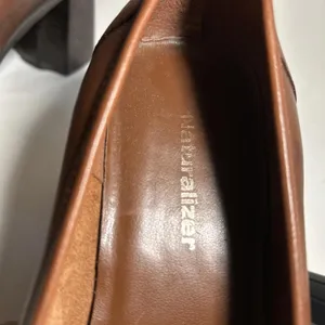 Naturalizer Womens Leather Loafers Block Buckle Heel Slip On Shoes Brown Size 10 thumbnail 7
