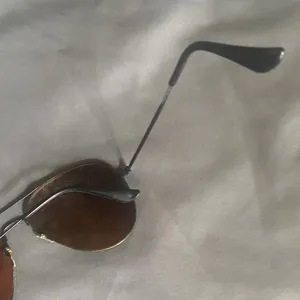Unisex Aviator Sunglasses with Rose Gold Lenses thumbnail 4
