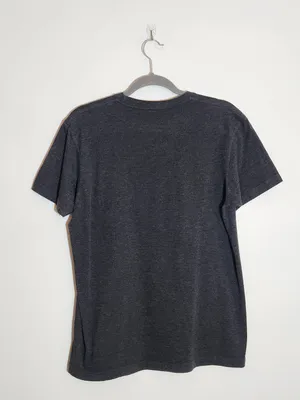 The Walking Dead Supply Drop Oceanside Cabin Motor Court Graphic Tee Size Large thumbnail 4