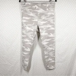 Athleta‎ Light Grey Camo Print Elation 7/8 Leggings thumbnail 3