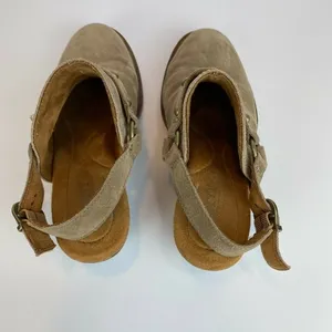 Born‎ Bagley Clogs Mules 7 Suede Leather Studded Taupe Harness Buckle thumbnail 4