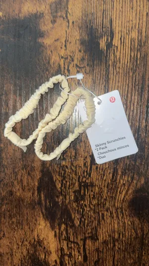 Lululemon skinny scrunchies 2-pack Buttercream thumbnail 2