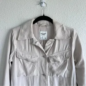 Abercrombie and Fitch‎ Women’s Lightweight Utility Jacket thumbnail 2
