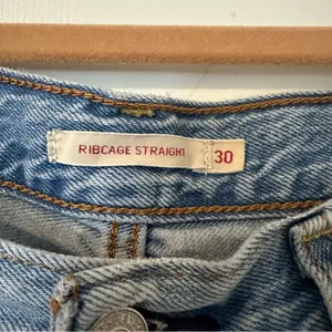 Levi’s Ribcage Straight Jeans Button Fly Womens 30 Blue thumbnail 4