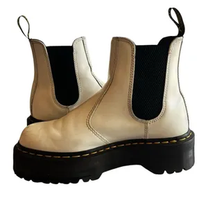 Dr Martens 2976 Quad Chelsea Boot Women’s size 7 thumbnail 6