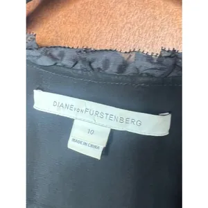 Diane Von Furstenberg Annalise Silk Burnout Blouse Black Ruffle V-Neck Boho 6 thumbnail 4