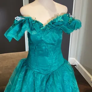 Women’s Fairy Tale Prom Party Dress with Corset Back Size 4 NWT thumbnail 2