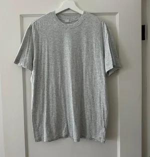 SKIMS Boyfriend T-Shirt S thumbnail 3