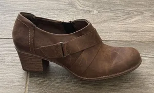 Clarks Collection Brown Leather Ankle Booties Block Heel Side Zip Women’s 8 thumbnail 1
