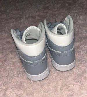 Air Jordan Women’s  1 Mid Stealth thumbnail 2