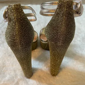 Bamboo Holiday Gold glam metallic glittery felt platform high chunky formal event heels thumbnail 4