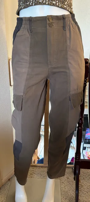 Gilded Intent elastic waist cargo joggers thumbnail 1