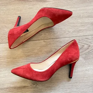 Jones New York Burgundy Suede Delta Heels Pumps Gold Trim Classy Sexy 7 Leather thumbnail 1