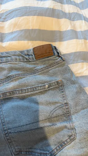 American Eagle Jeans thumbnail 2