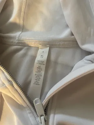 White Hooded Lululemon Define Jacket size 4 thumbnail 3