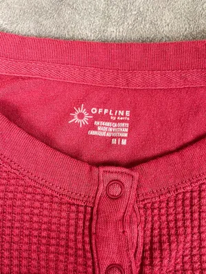Offline by Aerie Waffle Henley Women's M Red Long Sleeve Thumbs Y2K Bella Swan thumbnail 3