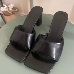 Square Toed Block heels thumbnail 1