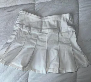 Urban Outfitters BDG white pleated skirt thumbnail 3