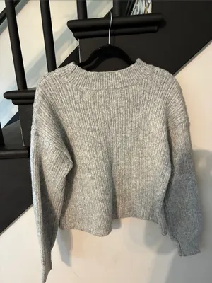 Mock neck sweater thumbnail 2