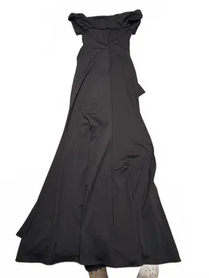 Elegant Black Off-Shoulder Evening Gown thumbnail 2
