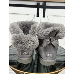 UGG Australia Mini Bailey Bow Grey Suede Ankle Boots Women’s Size 9 US 1005062 thumbnail 4