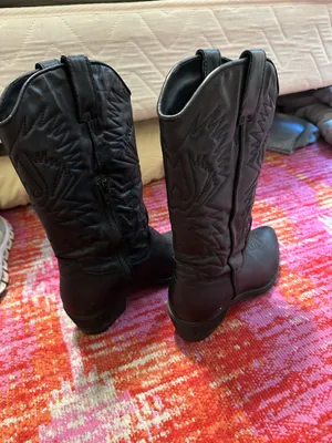 Black Cowboy Boots Size 7 thumbnail 2