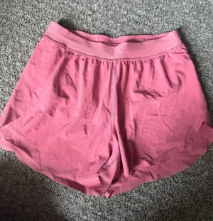 Lululemon Shorts thumbnail 1