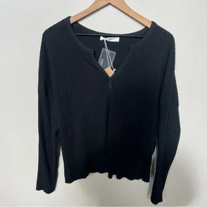 Project Social T NWT Getaway Notch Neck Sweater Ribbed Pullover Black Size Small thumbnail 3