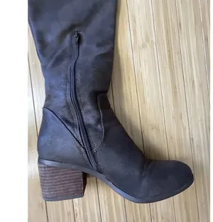 Report Fisher Women’s Boots Size 7.5 Riding Boot Over the Knee Brown Half Zip thumbnail 7