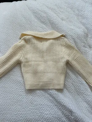 Sweater thumbnail 3