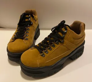 Urban Outfitters tyre chunky trainers boots shoes Size EU 38 Or 7 US thumbnail 2