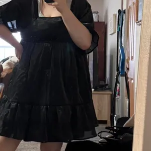 Black boutique in bloom mini dress thumbnail 8