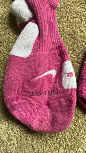 Nike Dri-Fit Socks Elite Pink Hyper Bright Breast Cancer thumbnail 2