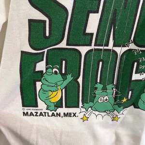 Vintage Senior Frogs White Crewneck Sweater size XL perfect for St Patrick’s thumbnail 3