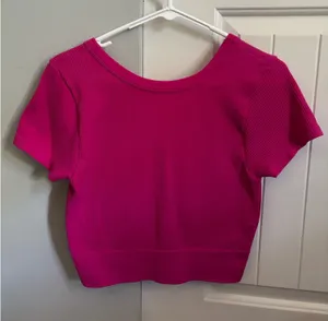 Pink Ribbed Top Size M thumbnail 1