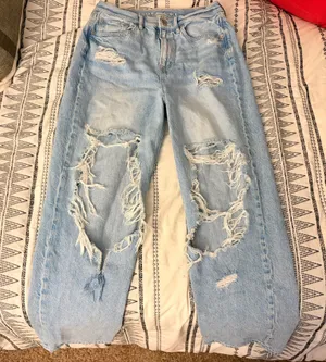 American Eagle Mom Jeans thumbnail 1