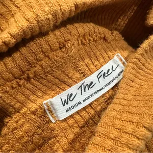 Free People We The Free Moon Daisy Pullover – Size Medium – Sunbaby Yellow thumbnail 14