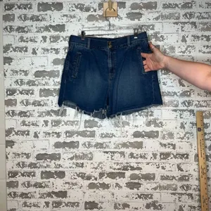 American Eagle | women denim mom shorts raw hem thumbnail 8