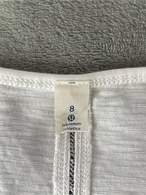 Lululemon love tee White round V-Neck T-shirt Classic Lightweight streetwear 8 thumbnail 5