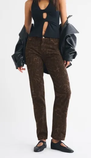 Abercrombie | Mid Rise 90s Straight Leopard Print Denim Jeans thumbnail 1