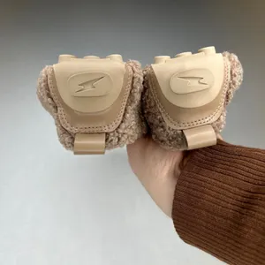 Kloud Cozy‎ 39 Shearling Lined Moc Loafer Slippers Women's Taupe Comfort Slip On thumbnail 3