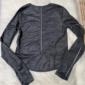 Women's Nike Runway Reflective Long Sleeve size small thumbnail 6