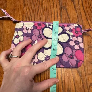 Vera Bradley Petal Power Purple Small Cosmetic Bag - Used - Very Rare thumbnail 4