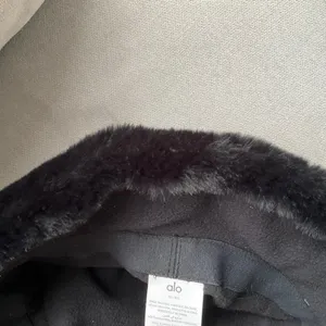 Alo Yoga Faux Fur Bucket Hat Black M/L thumbnail 3