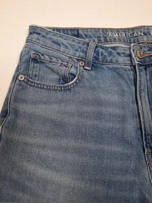American Eagle Women's 8 Busted Knee Mom Jean thumbnail 6
