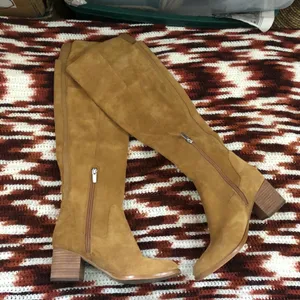 Marc Fisher Banana Tan Leather suede knee-high boots 2” heels #western #campus #harness #boho #buckles - Sz 6M thumbnail 2